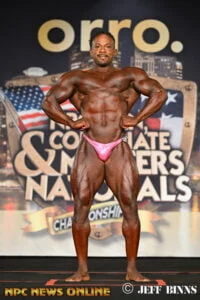 Bodybuilding Posing Front Lat Spread